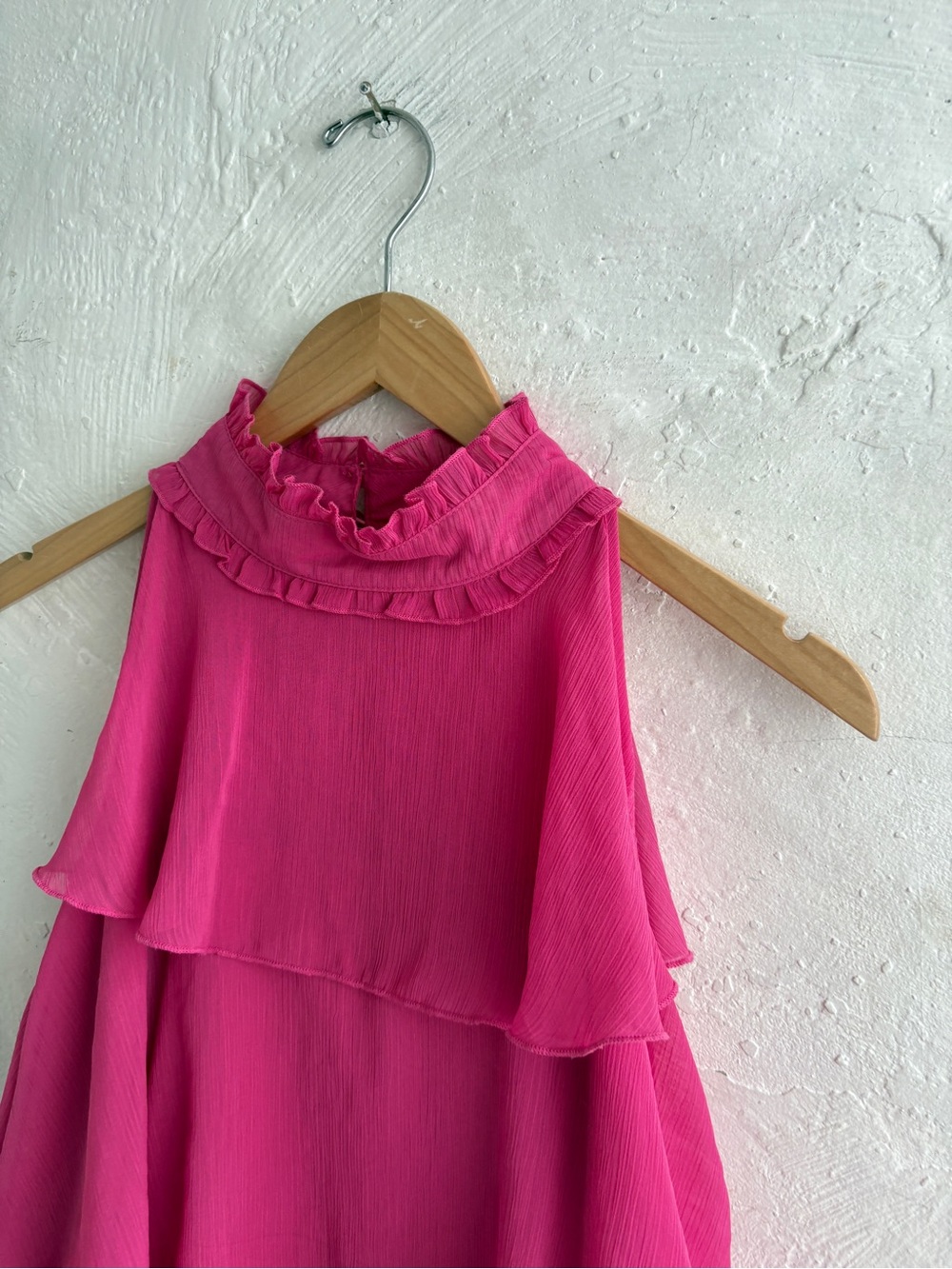 Fuscia pink woman’s ruffled essentials dress - Picture 3 of 10